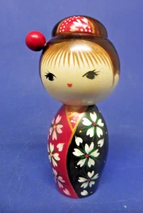 Kimura Oshido Kokeshi Muñeca Japonesa Madera Kioto Japón Kimono Floral 6" Alto - Imagen 1 de 9