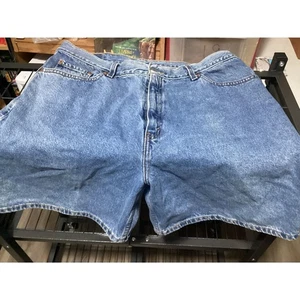 women's Levi blue jean denim shorts 5 pocket 18W - Picture 1 of 3