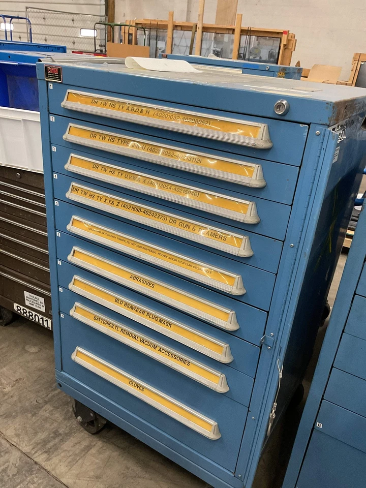 LYON GABINETE DE ALMACENAMIENTO CON RUEDAS CAJA DE HERRAMIENTAS 9 CAJONES 30 X 28 X 52 ACERO AZUL USADO #38 Foto 1 de 4