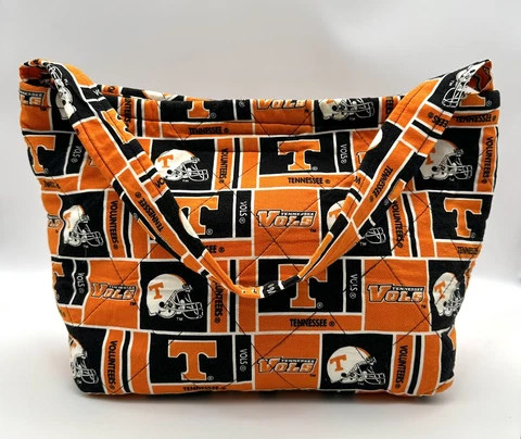 Tennessee Volunteers Cloth Purse/Two Inside Pockets/Self-Fastener Closure Cover