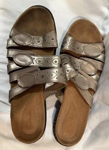 Clarks Metallic Gold Leder Sandalen Leisa Cacti Größe 11M Komfort Strand Slipper - Bild 1 von 9
