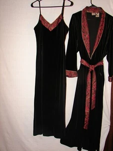 Conjunto de vestido de noche y bata Sophia by Delicates conjunto Peignoir talla mediana sensación de terciopelo - Imagen 1 de 6