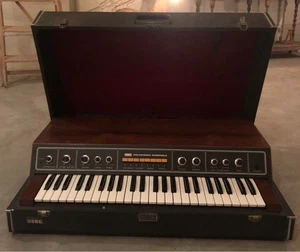 KORG PE-2000 Polyphonic Ensemble Synthesizer 1970s Japan Vintage | Strings Brass - Picture 1 of 5