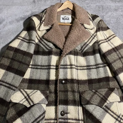 Woolrich Sherpa Lined Mackinaw Hunting Coat Plaid Jacket Size 42 Vintage USA - Image 1 of 4