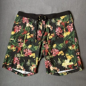 Pantalones Cortos Dixxon Franela Australia Gili Board Para Hombre 38 Floral AOP con Bolsillo - Imagen 1 de 12