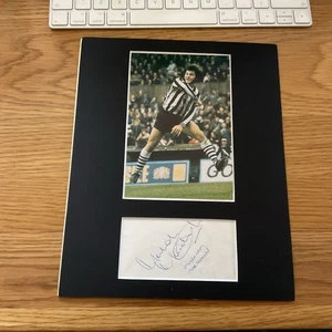 Newcastle Legende SUPERMAC Malcolm McDonald signiertes Foto. Kein Echtheitszertifikat. - Bild 1 von 4