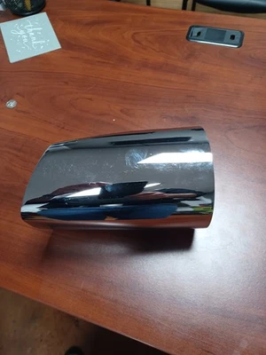 HONDA GL1800 GOLDWING 18336-MCA-003 TAILPIECE, LEFT Foto 1 de 4