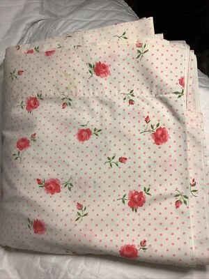 Sábana bajera plana completa vintage Cannon Monticello rosas dispersas y puntos alfiler Foto 1 de 2