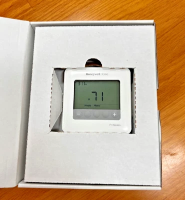 Honeywell T4 Pro Programmable Thermostat TH4110U2005 - Image 1 of 2