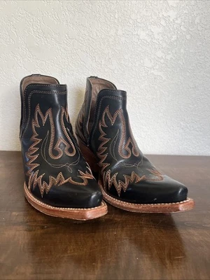 Ariat Women's Dixon Black Western Ankle Boots 10029653 Size 8 B - Image 1 of 4