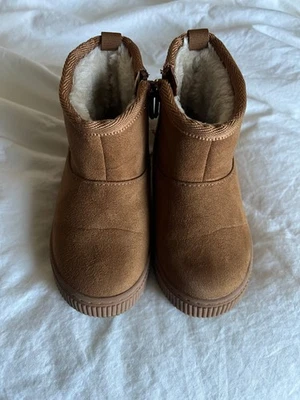 Botines Cat & Jack marrón para niñas pequeñas talla 6 Foto 1 de 4