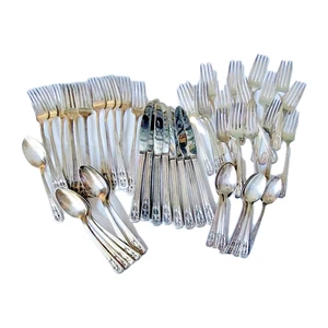 Wallace Harmony House Classic Filigree Pattern Silverplate Flatware 56 Pieces - Picture 1 of 8