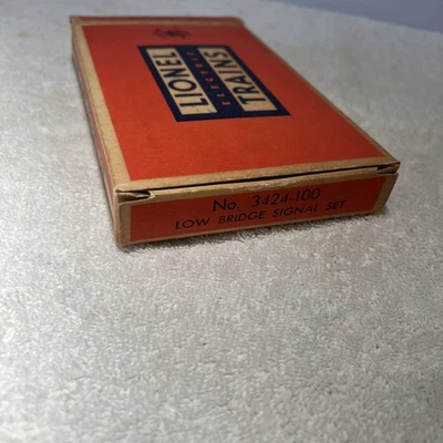 LIONEL POSTWAR No 3424-100 SET - Image 1 of 4