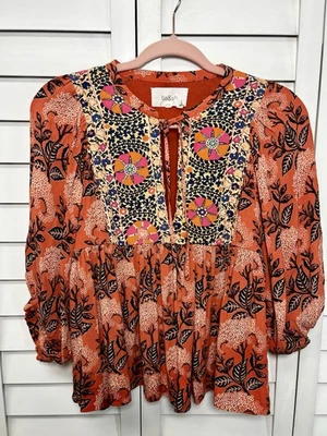 Top plisado con cuello en V manga abullonada floral Garry Boho para mujer talla pequeña de Ba&sh Foto 1 de 4