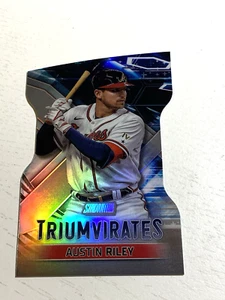 2023 Topps Stadium Club Austin Riley Triumvirates fustellato #T-16 - Foto 1 di 2