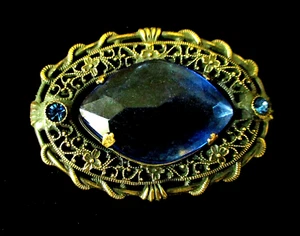 VINTAGE EDWARDIAN RHINESTONE - OPEN BACK BLUE STONE FILIGREE BROOCH - CZECH - Bild 1 von 4