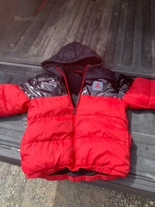Air Jordan Bold Stripe Puffer Jacket Boys XL Red/Black (N0625200) - Picture 1 of 4