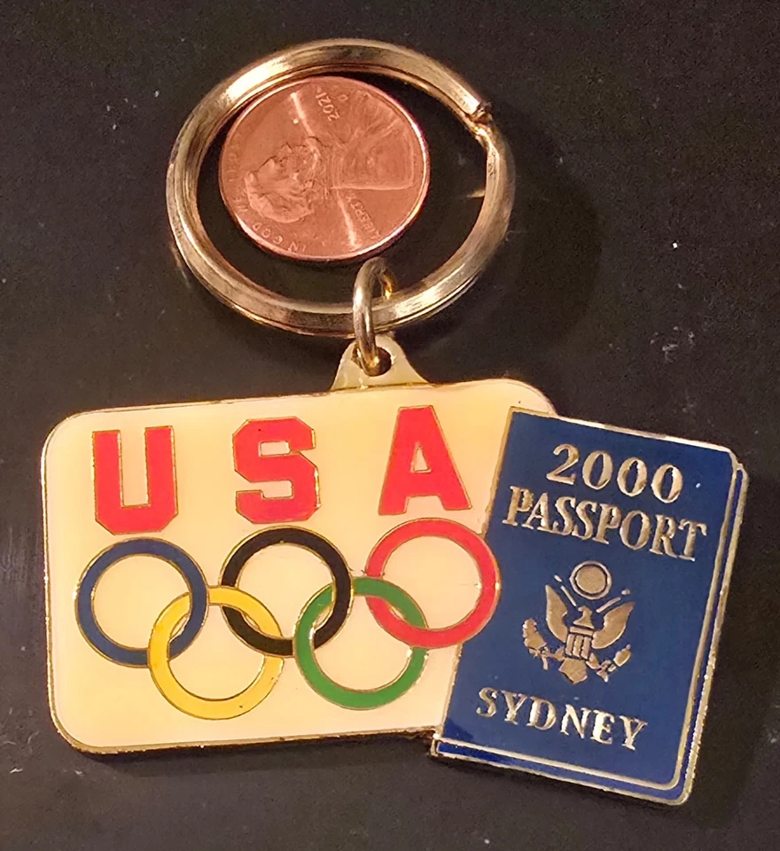 2000 SYDNEY OLYMPICS LARGE KEY RING - PASSPORT  w/TEAM USA OLYMPIC RINGS - Image 1 of 1
