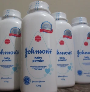 (Confezione da 4) Johnson's Baby Powder, Originale, 100g TALC - Foto 1 di 1