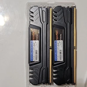 EVGA Superclocked 16GB DDR4 RAM 2800 CL16 16gbx4 - Picture 1 of 4