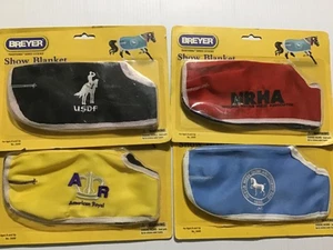 Cuatro mantas Breyer Horse Show - escala 1:9, nuevas en paquete, envío de $8 - Imagen 1 de 5
