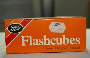 Rare Boots Pharmacy FLASH Cubes for Vintage Polaroid and Film Cameras - Picture 1 of 3