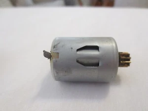 Lionel 8008-10 DC Can Motor with 10 Tooth Gear - Picture 1 of 8