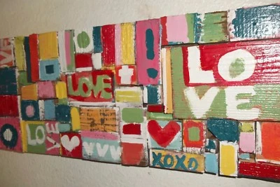 Arte moderno de madera recuperada brillante corazones de amor funky escultura de pared urbana país Foto 1 de 4