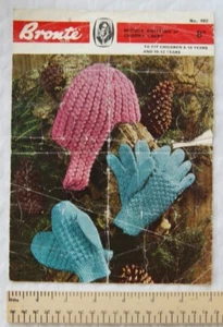 Vintage: Bronte 562 girls snuggle hood, gloves and mittens, 8-10 & 10-12 years - Picture 1 of 1