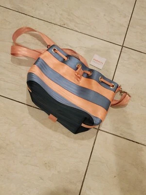 NUEVO SIN ETIQUETAS - RARO Bolso Harveys Cinturón de Seguridad Park Hopper - Rosa Claro/Azul, Verde Oscuro Foto 1 de 4