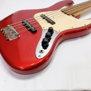 Squier by Fender Basso elettrico Jazz Red Solid 4 corde per destrimani