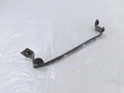 Soporte de montaje de radiador refrigerante superior delantero Suzuk RF600 RF600R RF900R Foto 1 de 4