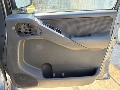 Nissan Navara 2009 D40 ST Thai YD25 RHF Window Regulator - image 1 of 4