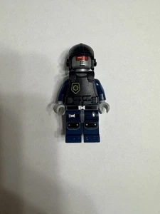 LEGO Robo SWAT Mini-figure Body Armor Vest The LEGO Movie - Picture 1 of 2