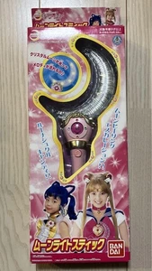 Bandai Pretty Guardian Sailor Moon 2003 Moon Light Stick funzionante con confezione - Foto 1 di 24