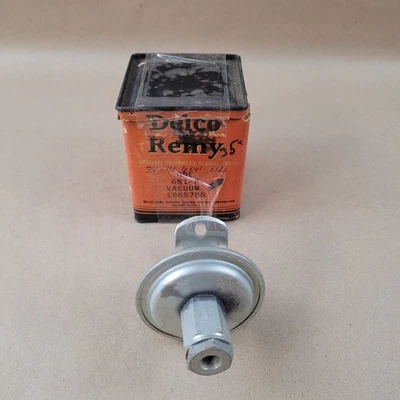New Old Stock NOS 1937-1941 OLDSMOBILE 6 Cylinder Vacuum Control GM OEM 1865786 - Image 1 of 4