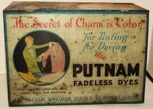Original 20er Jahre Blech Putnam Fadeless Dyes Vitrine mit Frau färbt Kleidung - Bild 1 von 8