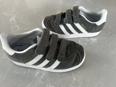 Adidas Gazelle Suede Sneakers. Toddler Size 9. Gray - Image 1 of 4