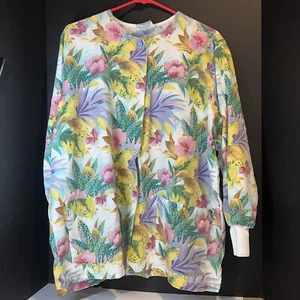 Women's L White Swan scrub top Hawaiian Floral Long Sleeve Snaps Nurse Medical - Picture 1 of 4
