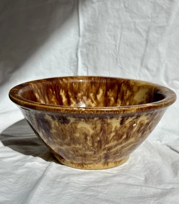 Tigela de mistura antiga de cerâmica estilo Bennington Rockingham esponja 7 1/2" polegadas - Imagem 1 de 4