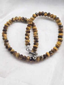 Collana girocollo vintage sfaccettata occhi di tigre perline con chiusura a levetta tono argento - Foto 1 di 5