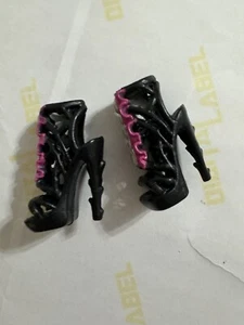 Zapatos para muñeca Ever After High Legacy Day Briar Beauty - Imagen 1 de 4