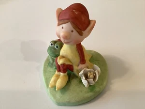 Designers Collection Himself the Elf Good Freinds on Ground with Frog Series ll - Bild 1 von 5