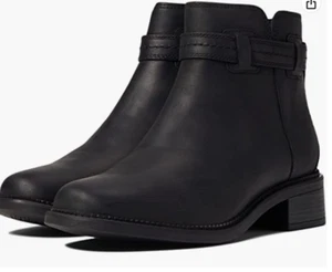 Women's size8 Maye Ease Ankle Clarks Collector easy on off leather quality Boot - Picture 1 of 5