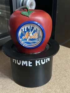 Vintage NY New York Mets Shea Stadium Ceramic Home Run Apple Clock - No Box - Picture 1 of 6