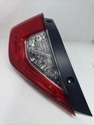 Luz trasera izquierda montada en cuarto de cuarto para Honda Civic 2016 2018 2019 2020 2021 sedán Foto 1 de 4