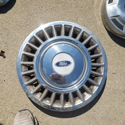 Tapacubos tapacubos Ford Crown Victoria F8AC-1130-AA 98 99 00 01 2002 16" Foto 1 de 4