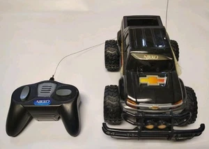 Nikko Radiocomando Chevrolet Avalanche ~ Nero Scala 1/20, TESTATO FUNZIONANTE - Foto 1 di 7