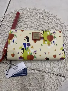 Disney Parks Dooney & Bourke Schneewittchen 85th Anniversary Geldbörse Kalbsleder Neu - Bild 1 von 8
