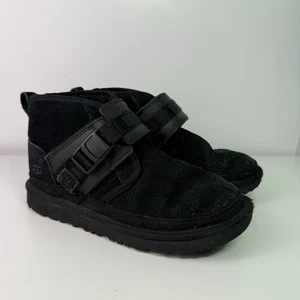UGG Snapback Neumel Wildleder Chukka Stiefel schwarz Jugend Größe 4 - Bild 1 von 9